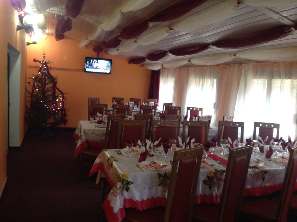 Hotel Panoramic Moneasa Phòng bức ảnh