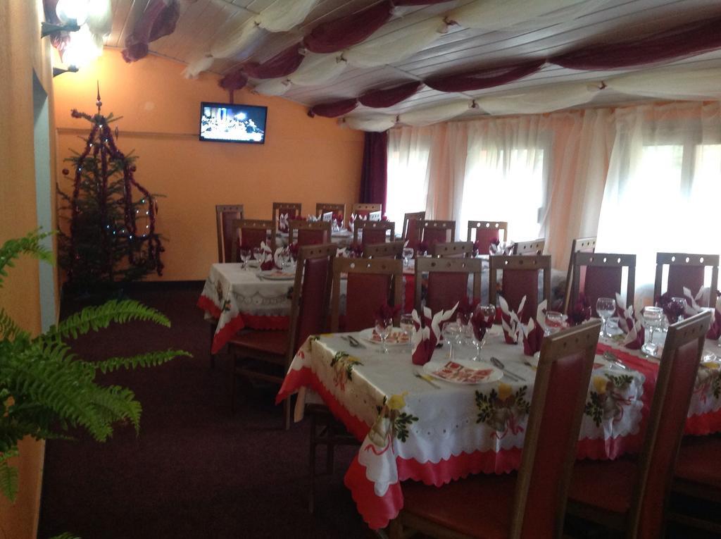 Hotel Panoramic Moneasa Phòng bức ảnh
