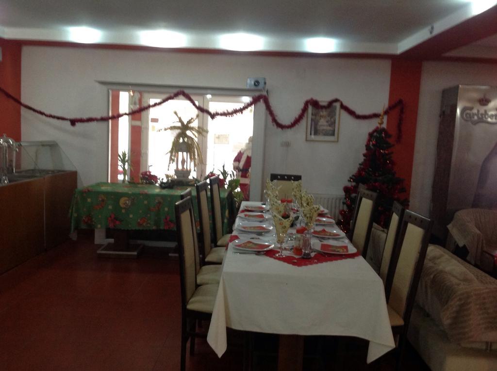 Hotel Panoramic Moneasa Phòng bức ảnh