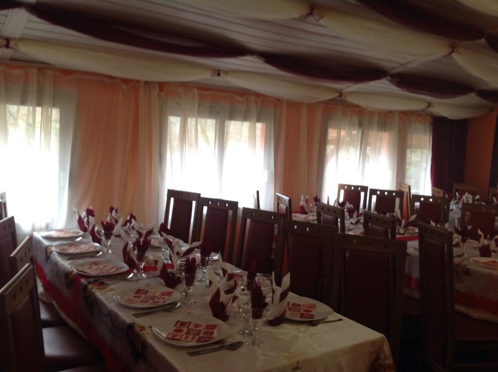 Hotel Panoramic Moneasa Phòng bức ảnh